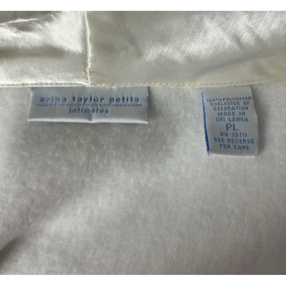 Erika Taylor Intimates Robe Womens Petite L PL Fleece Embroidered Satin **READ